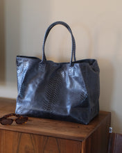 Carica l'immagine nel visualizzatore di Gallery, Maxi Bag in Pelle