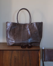 Carica l'immagine nel visualizzatore di Gallery, Maxi Bag in Pelle