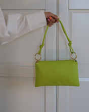 Carica l'immagine nel visualizzatore di Gallery, Pochette in Pelle