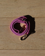 Carica l'immagine nel visualizzatore di Gallery, Suede Bucket Bag