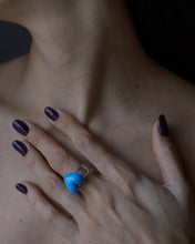 Carica l'immagine nel visualizzatore di Gallery, Glass Ring Cuore