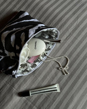 Carica l'immagine nel visualizzatore di Gallery, Summer Pochette