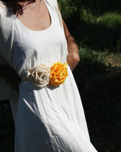 Carica l'immagine nel visualizzatore di Gallery, Roselline Necklace