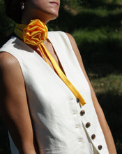 Carica l'immagine nel visualizzatore di Gallery, Roselline Necklace