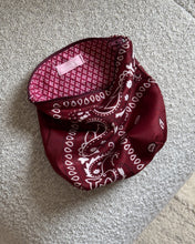 Carica l'immagine nel visualizzatore di Gallery, Pochette Bandana