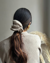 Carica l'immagine nel visualizzatore di Gallery, Scrunchies Lana & Cashmere