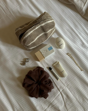 Carica l'immagine nel visualizzatore di Gallery, Beauty-Case Spugna