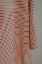 Carica l'immagine nel visualizzatore di Gallery, T-shirt Romantica