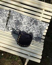 Carica l'immagine nel visualizzatore di Gallery, Suede Bucket Bag