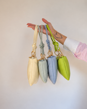 Carica l'immagine nel visualizzatore di Gallery, Pochette in Pelle