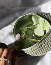 Carica l'immagine nel visualizzatore di Gallery, Beauty-Case Nido d'Ape