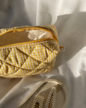 Carica l'immagine nel visualizzatore di Gallery, Beauty-Case Vichy