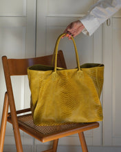 Carica l'immagine nel visualizzatore di Gallery, Maxi Bag in Pelle
