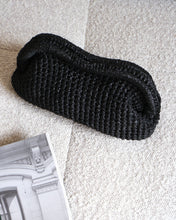 Carica l&#39;immagine nel visualizzatore di Gallery, Pochette Crochet
