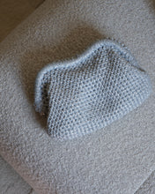 Carica l&#39;immagine nel visualizzatore di Gallery, Pochette Crochet
