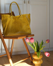 Carica l'immagine nel visualizzatore di Gallery, Maxi Bag in Pelle
