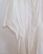 Carica l'immagine nel visualizzatore di Gallery, Blusa Cloud
