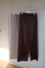 Carica l'immagine nel visualizzatore di Gallery, Pantaloni Satin

