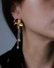 Carica l&#39;immagine nel visualizzatore di Gallery, Sparkling Leaves Earrings
