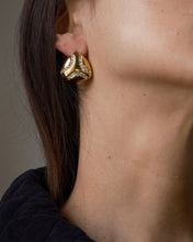 Carica l&#39;immagine nel visualizzatore di Gallery, Grandma Earrings
