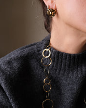 Carica l&#39;immagine nel visualizzatore di Gallery, Bold Knot Earring

