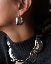 Carica l&#39;immagine nel visualizzatore di Gallery, Fluid Hoops
