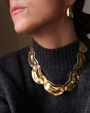 Carica l&#39;immagine nel visualizzatore di Gallery, Waves Necklace
