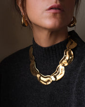 Carica l&#39;immagine nel visualizzatore di Gallery, Waves Necklace
