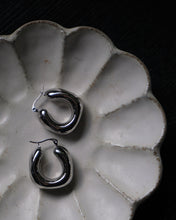 Carica l&#39;immagine nel visualizzatore di Gallery, Fluid Hoops
