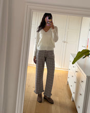 Carica l'immagine nel visualizzatore di Gallery, Cardigan Essential Lana&amp;Cashmere

