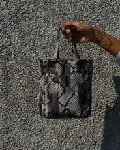 Carica l'immagine nel visualizzatore di Gallery, Pochette Snake
