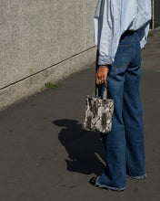 Carica l'immagine nel visualizzatore di Gallery, Pochette Snake
