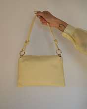 Carica l'immagine nel visualizzatore di Gallery, Pochette in Pelle
