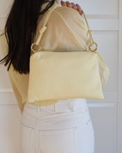 Carica l'immagine nel visualizzatore di Gallery, Pochette in Pelle
