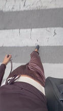 Carica e avvia il video nel visualizzatore di galleria, Pantaloni Satin
